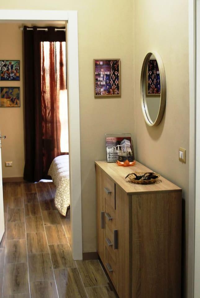 2V1 - Blloku Mac Apartment Tiranë Ngoại thất bức ảnh