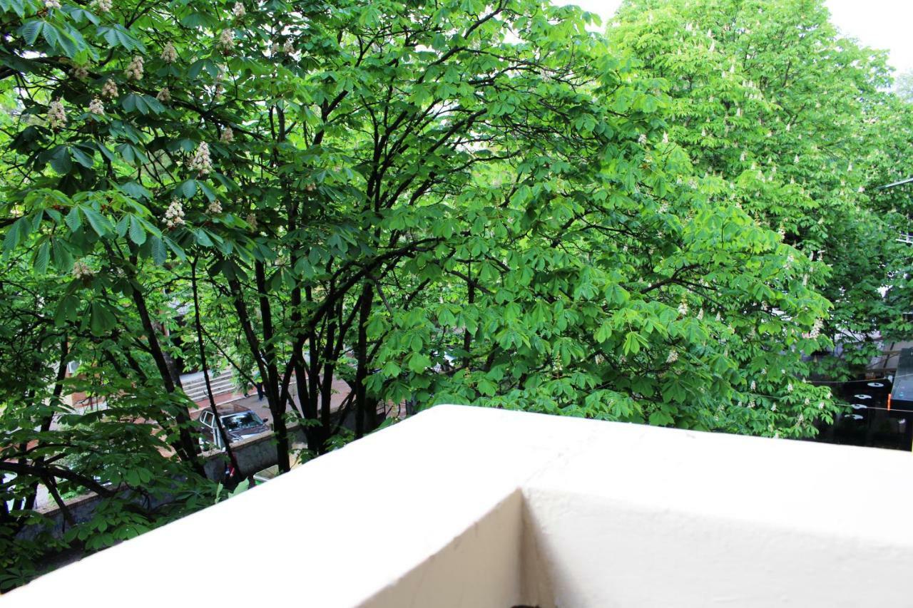 2V1 - Blloku Mac Apartment Tiranë Ngoại thất bức ảnh